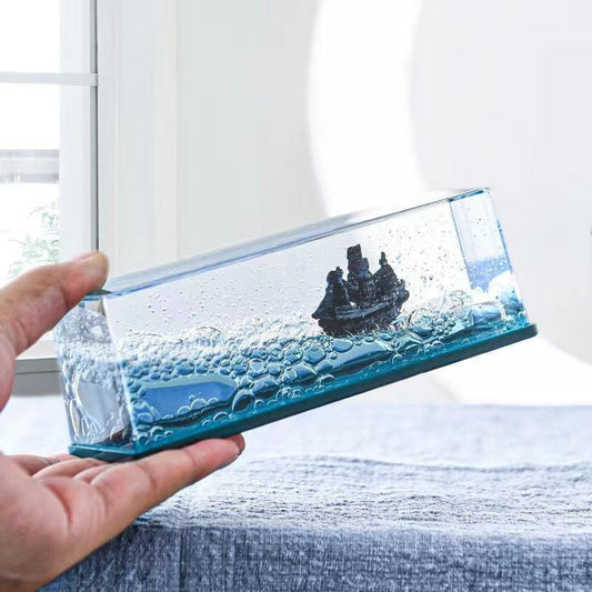 Black Pearl Pirate Ship in Drifting Bottle – Creative Resin Ocean Ornament