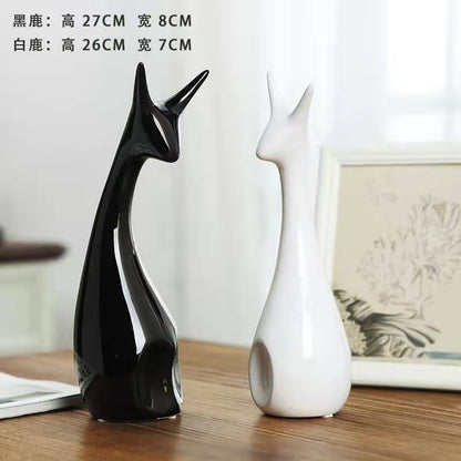 Modern Nordic Deer Family Figurines – Minimalist Home Decor Sculpture Set (Matte Finish)