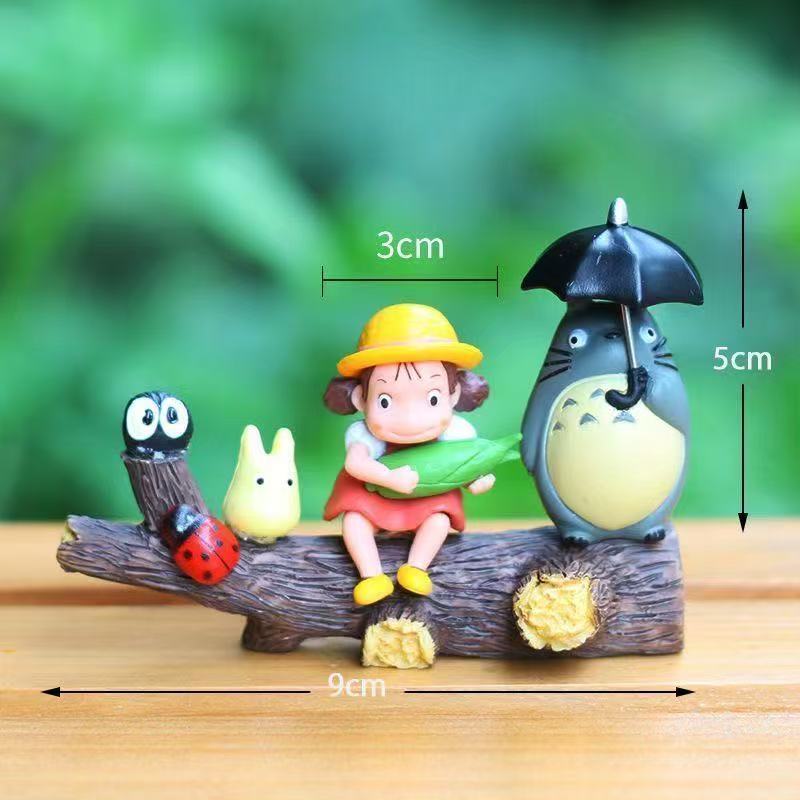 Totoro & Mei Resin Figurine Diorama – Studio Ghibli Inspired Miniature Home Decor